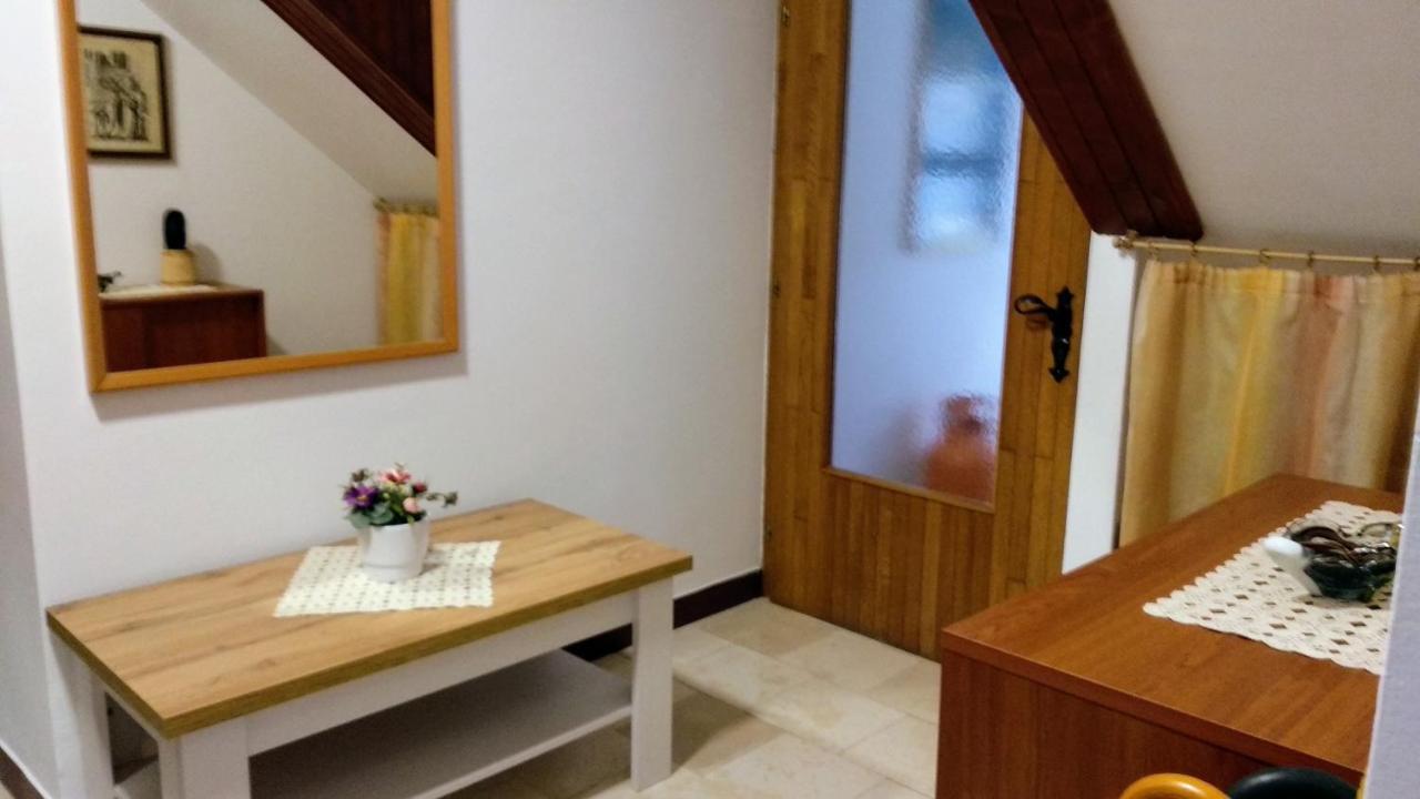 Apartman Tonka Kastela Bagian luar foto
