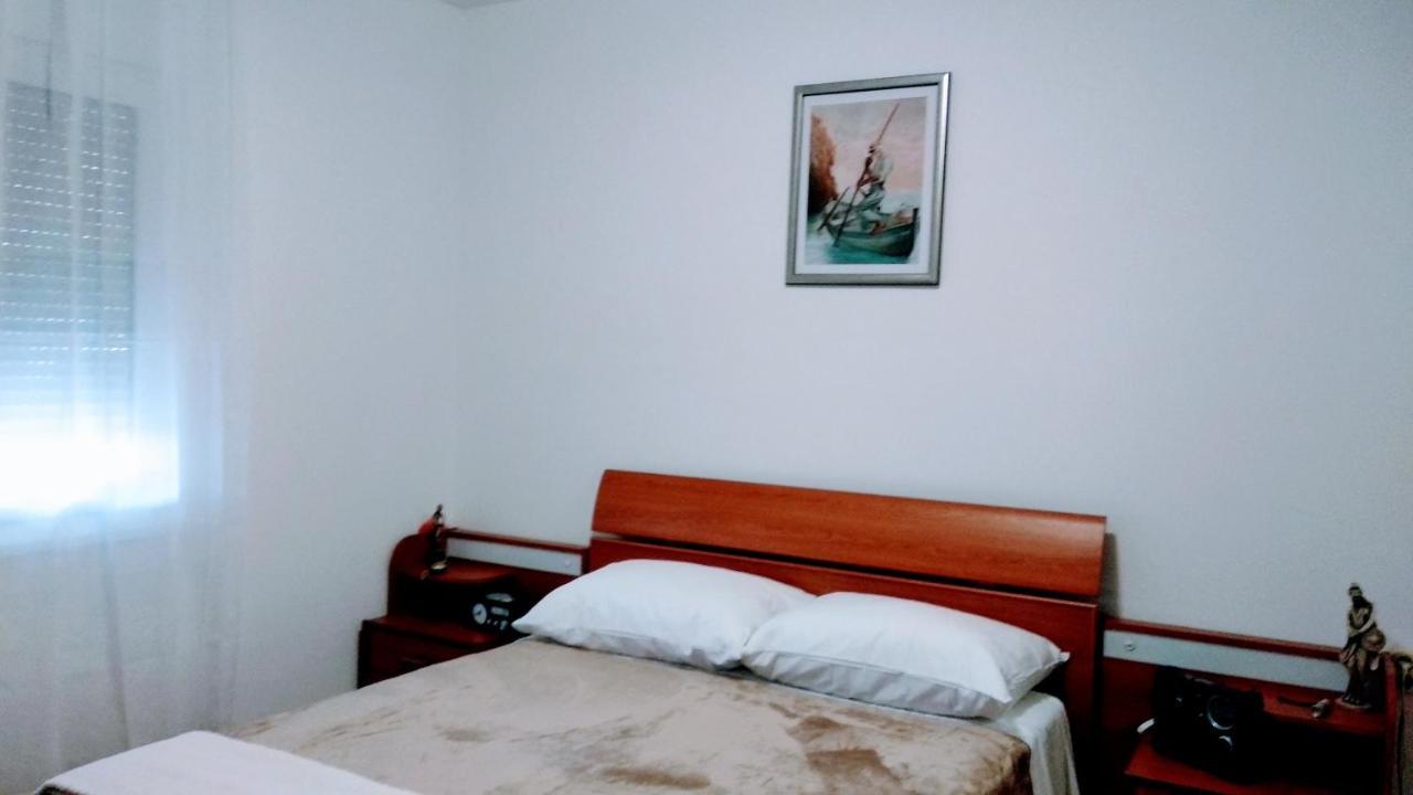 Apartman Tonka Kastela Bagian luar foto