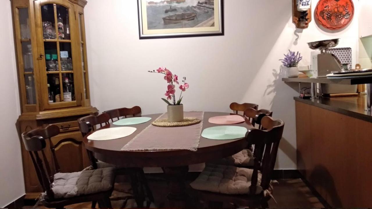 Apartman Tonka Kastela Bagian luar foto
