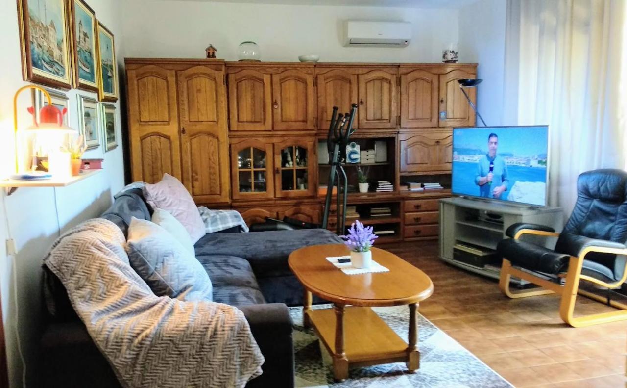Apartman Tonka Kastela Bagian luar foto