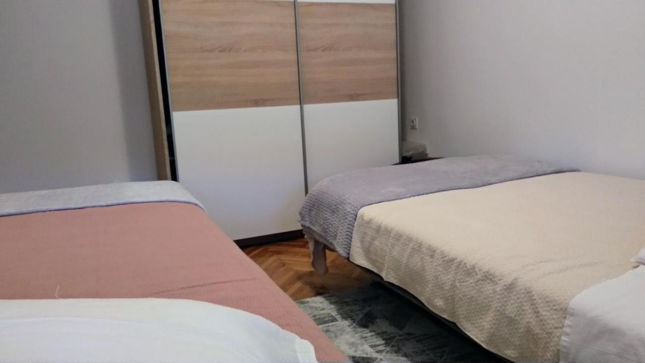Apartman Tonka Kastela Bagian luar foto