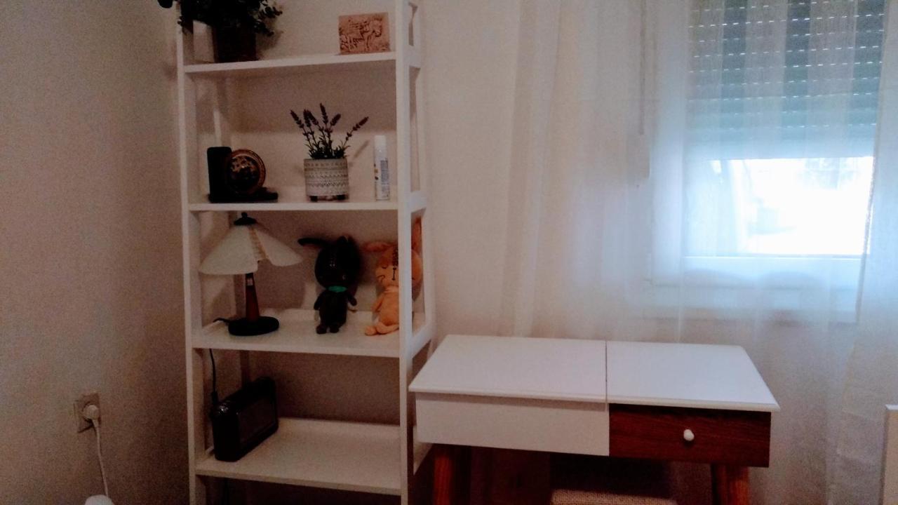 Apartman Tonka Kastela Bagian luar foto